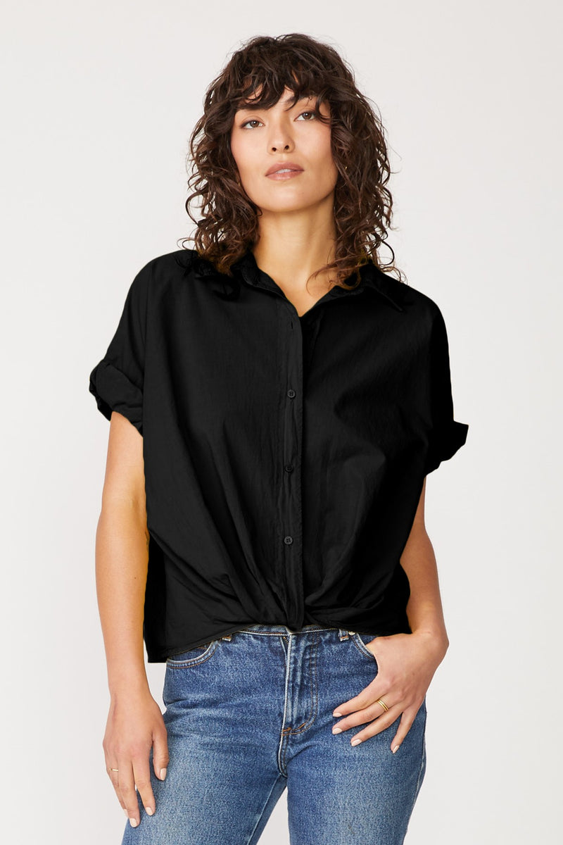Poplin Short Sleeve Front Twist Button Up Shirt in Black-3/4 front 