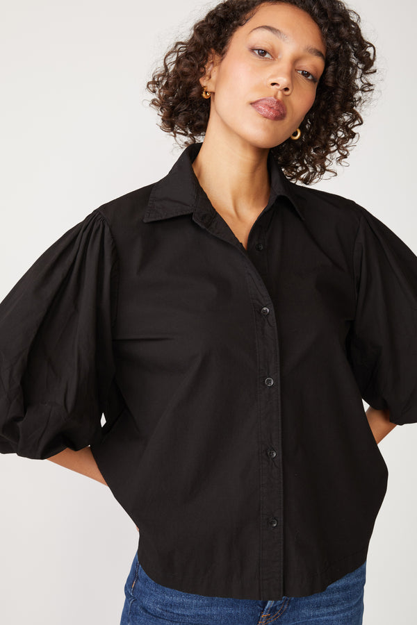 Stateside Structured Poplin Puff Sleeve Shirt in Black-close up 3/4