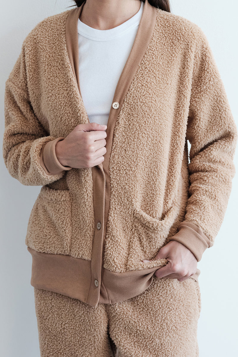 Double Faced Sherpa Oversized Cardigan in Teddy-close up 