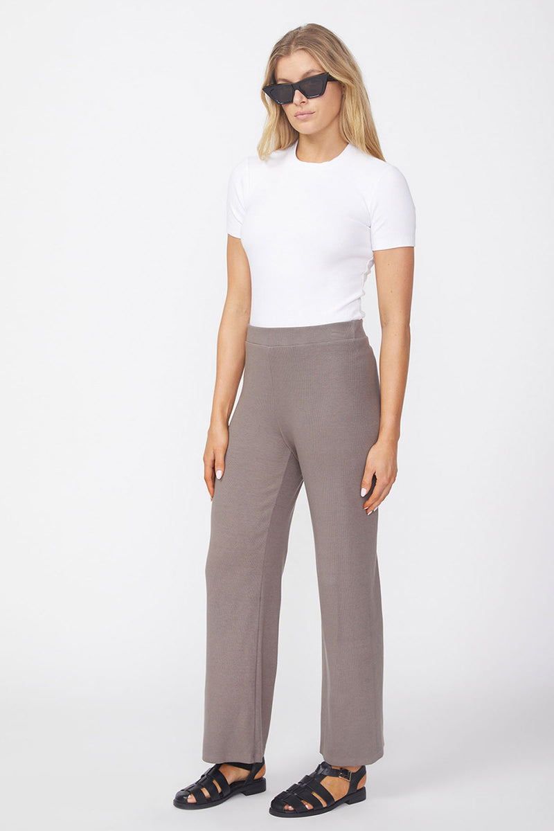 Stateside Luxe 2x1 Rib Cropped Pant in Twig-side full view 