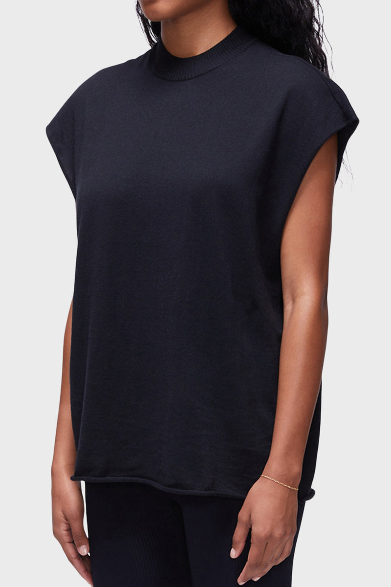 Unisex Muscle Tee in Black-close up