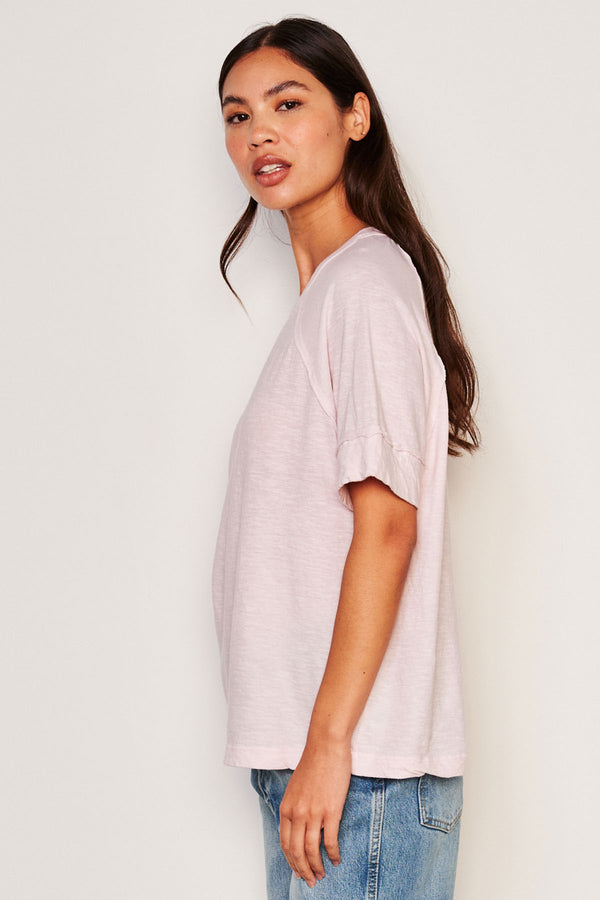 Sundry Boyfriend Tee in Flush Pink-3/4 side view