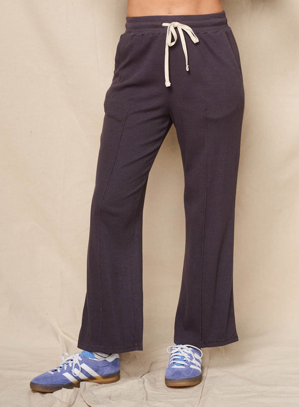 Sundry Pin Tuck Lounge Pant in Washed Black