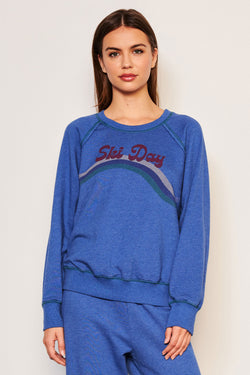 Sundry Ski Day Raglan Sweatshirt in Symphony