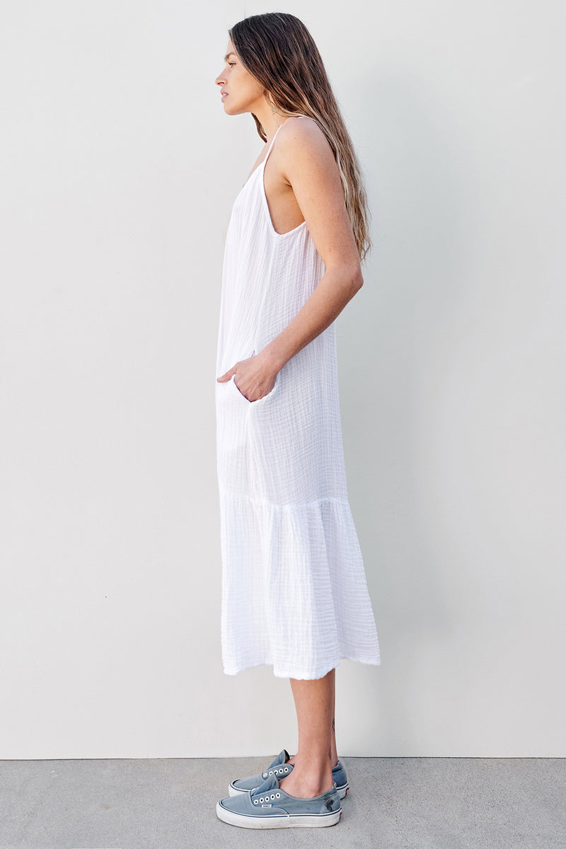 Sundry Maxi Flowy Dress In White-side