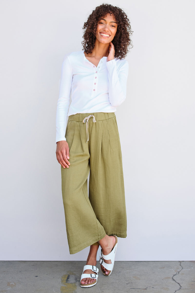 Sundry Wide Leg Cropped Pant in Olive-full view of the front