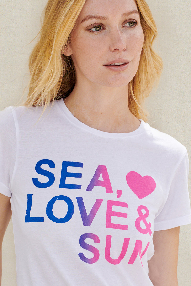 Sundry Sea Love and Sun Tee in White-close up of verbiage