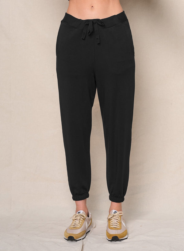 Softest Fleece Sweatpants With Pockets in Black