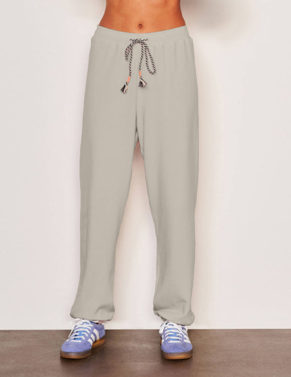 Sundry Basic Sweatpant in Olive Oil